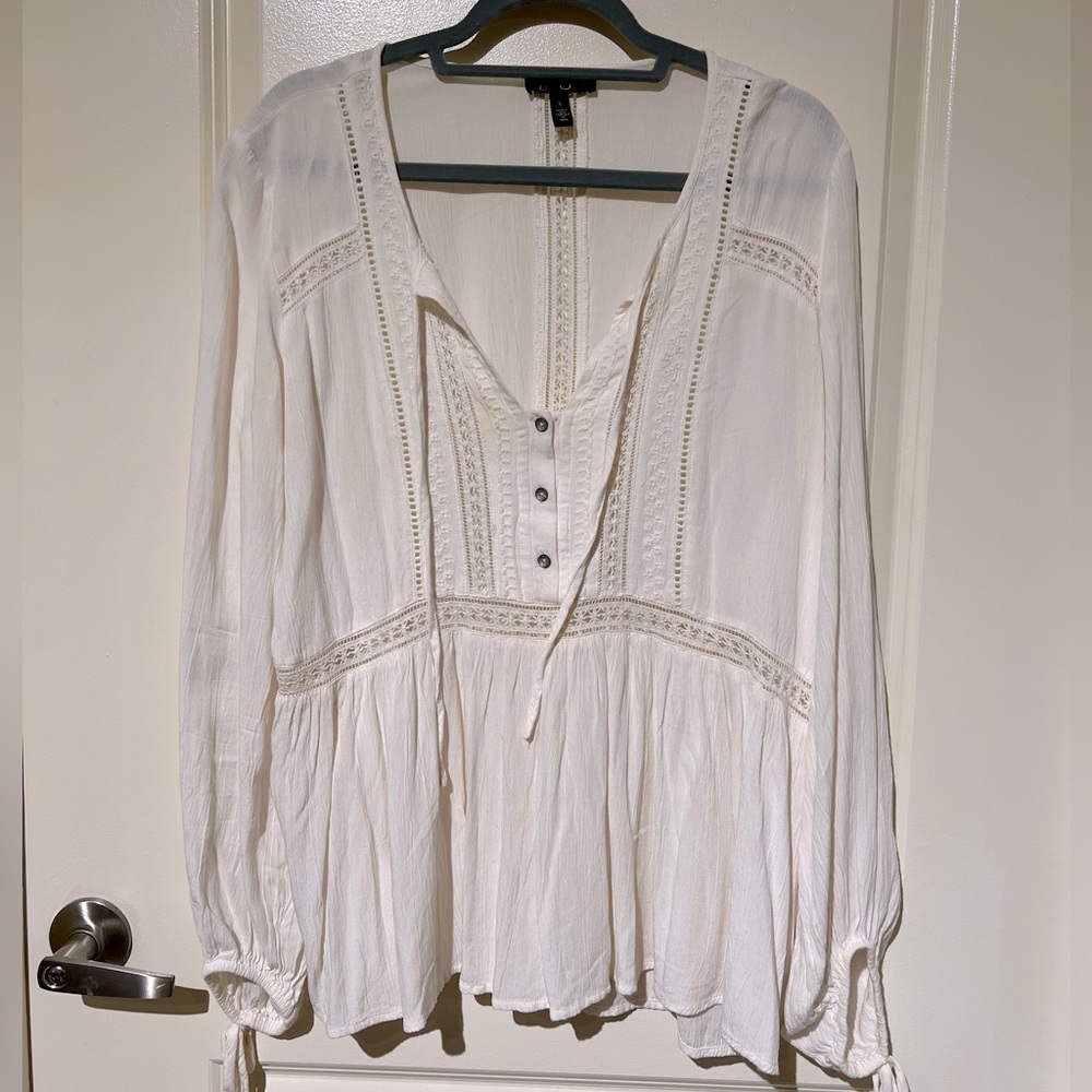 Sheer, Cream Jessica Simpson blouse w/ balloon sleeves